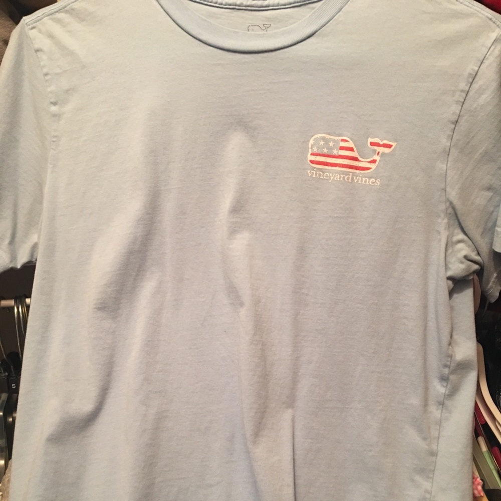 Light blue vineyard vines patriotic T-shirt